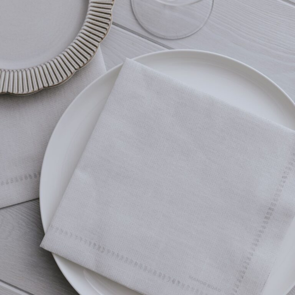 Manor Road Linen Hemstitch Natural Napkins Dinner 20 pack