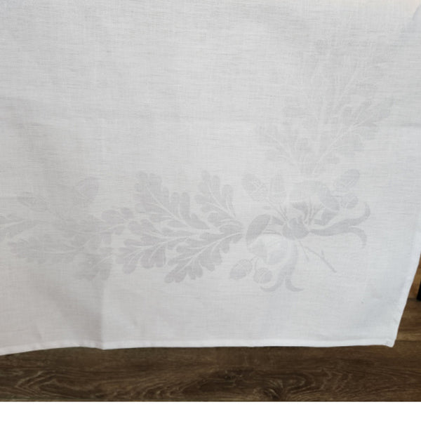 Taylor Linen White Cloth 113cm x 111cm