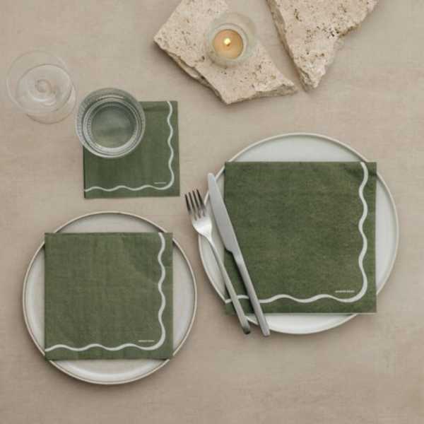 Manor Road Linen Scallop Olive & White Cocktail 20 Pack